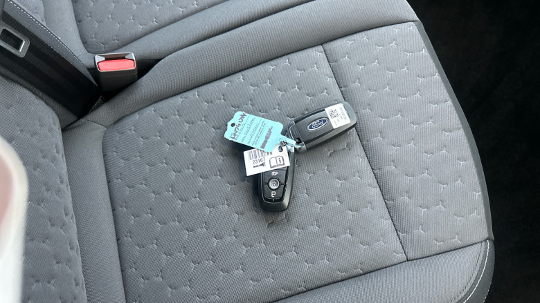 Ford Tourneo Custom 340 L2 Petrol Fwd 2.5 PHEV 232ps H1 Titanium 8 seater Auto